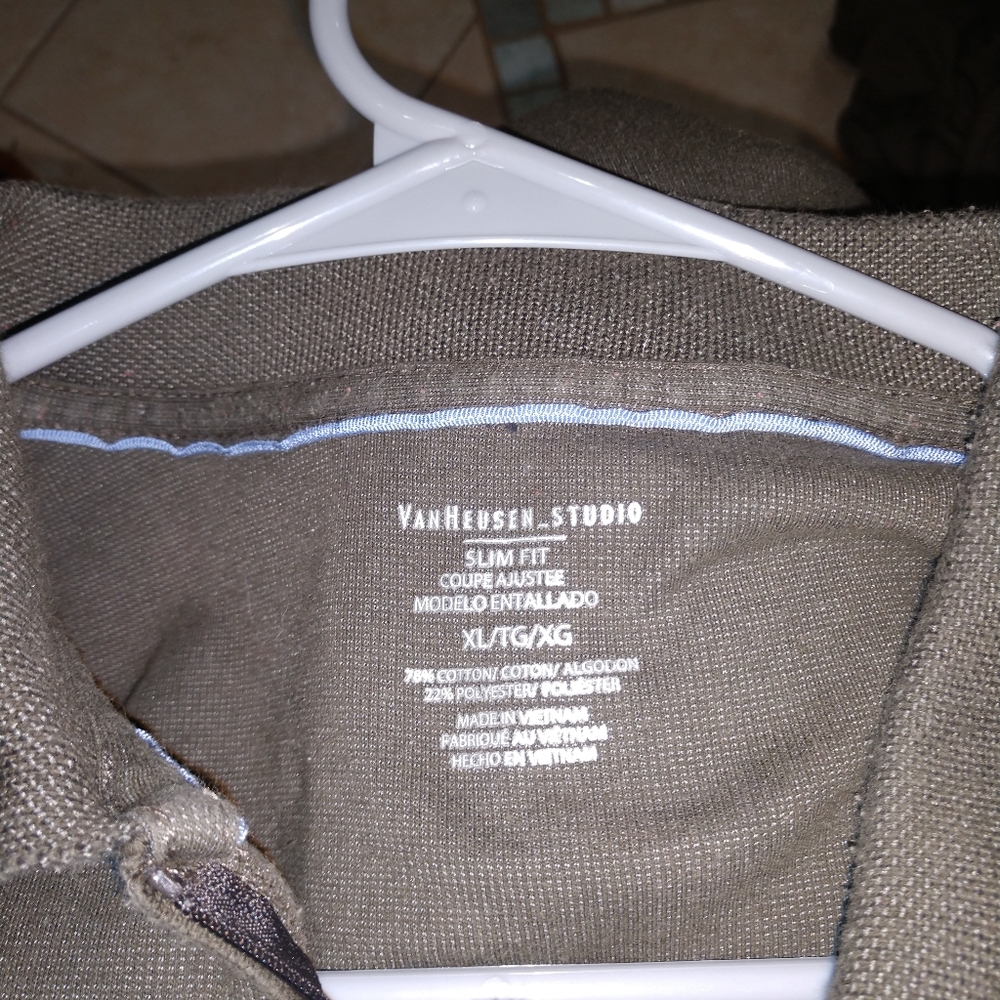 Long sleeve pullover shirt